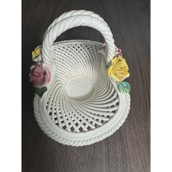 Vintage Capodimonte Porcelain Flower‎ Basket. hand made in Italy - Picture 4 of 6
